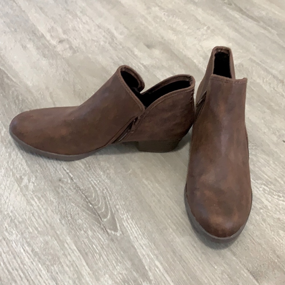 Ankle boots